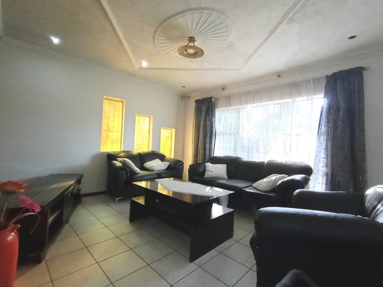 To Let 3 Bedroom Property for Rent in Klippoortje Gauteng