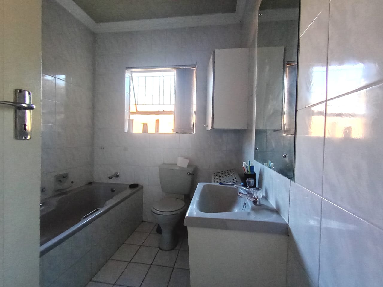 To Let 3 Bedroom Property for Rent in Klippoortje Gauteng