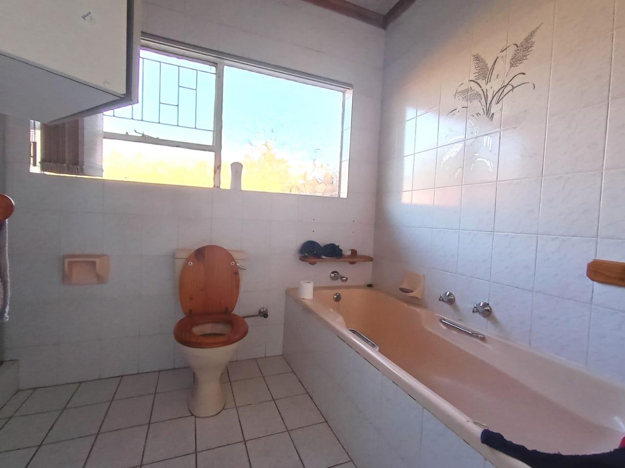 To Let 3 Bedroom Property for Rent in Klippoortje Gauteng