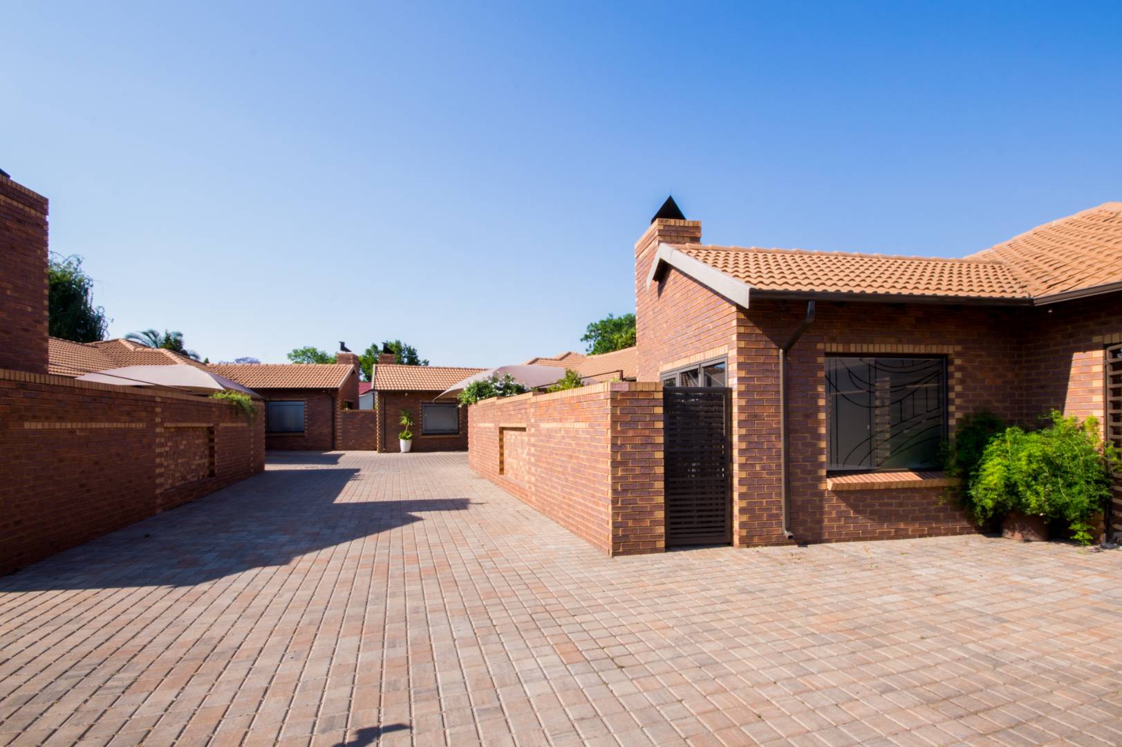 3 Bedroom Property for Sale in Brackenhurst Gauteng