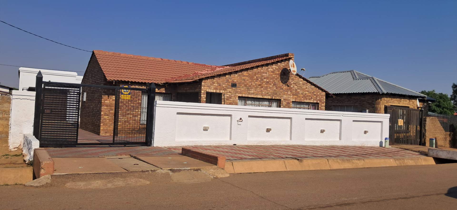 5 Bedroom Property for Sale in Soshanguve JJ Gauteng