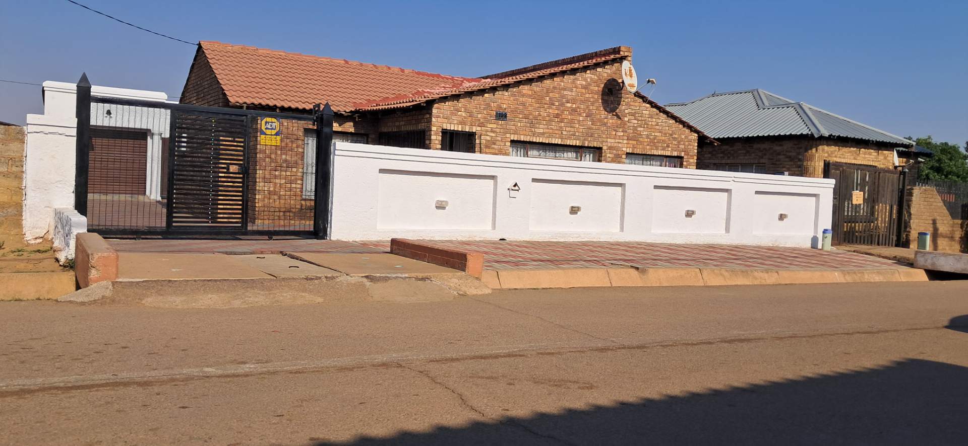 5 Bedroom Property for Sale in Soshanguve JJ Gauteng