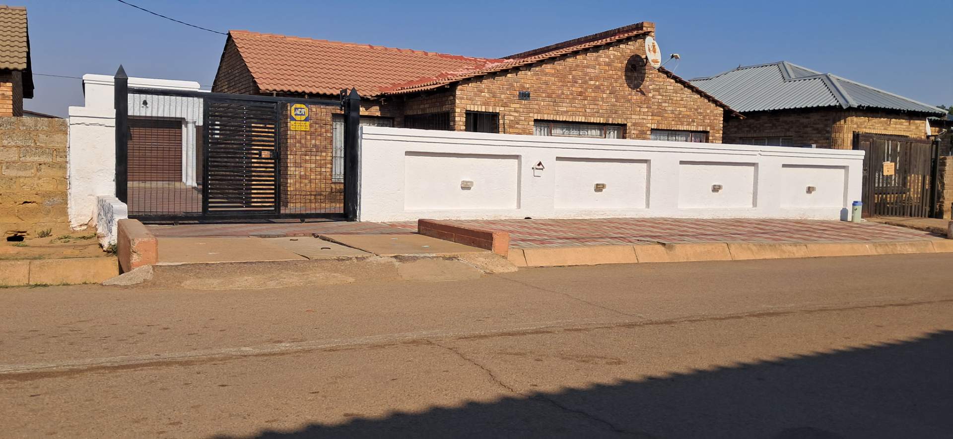 5 Bedroom Property for Sale in Soshanguve JJ Gauteng