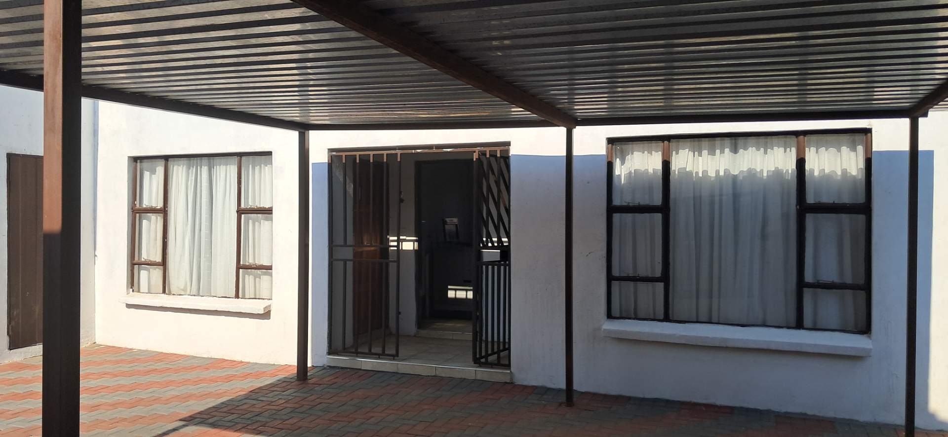 5 Bedroom Property for Sale in Soshanguve JJ Gauteng