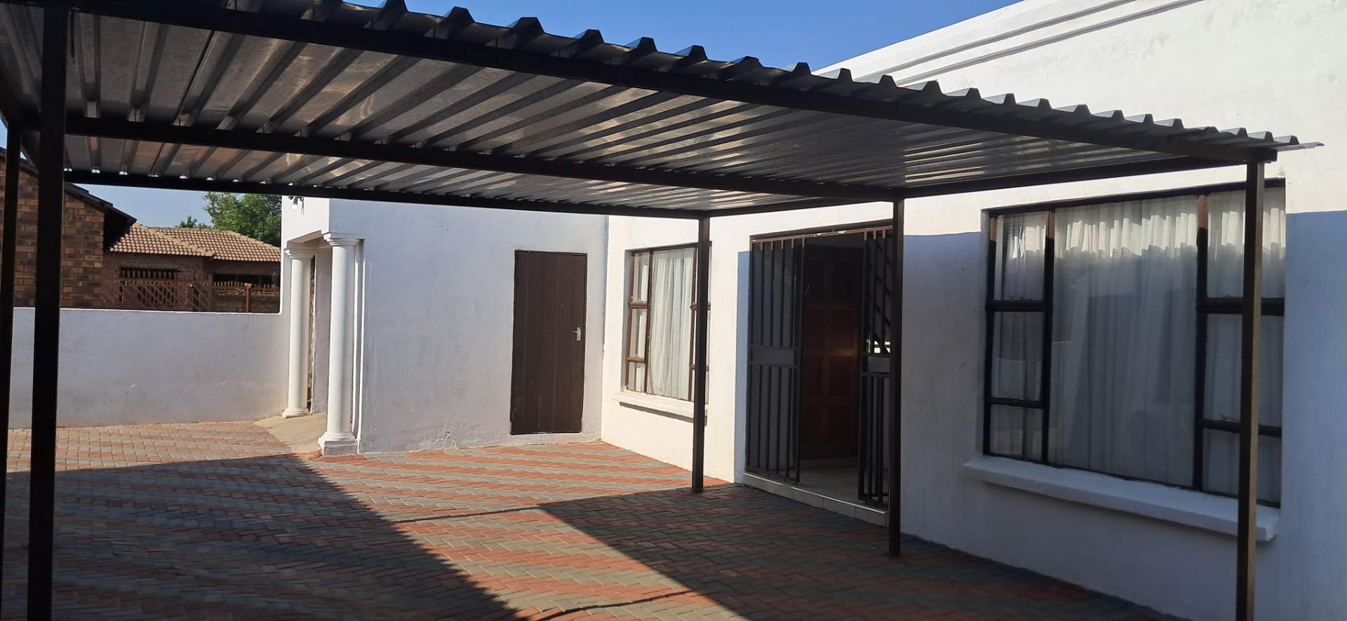 5 Bedroom Property for Sale in Soshanguve JJ Gauteng