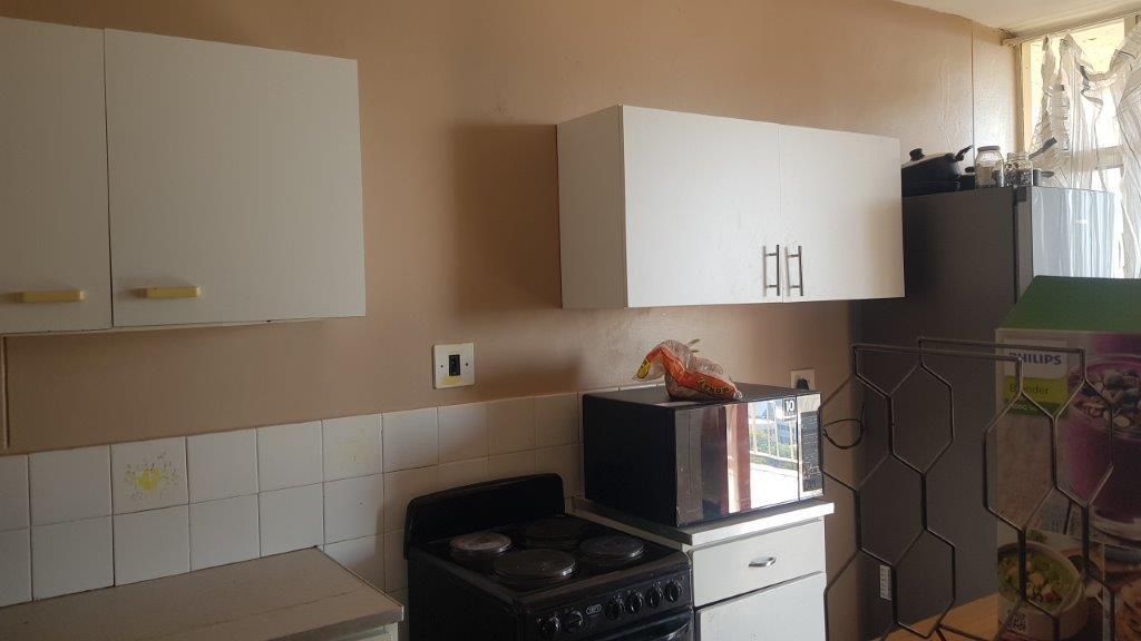 To Let 1 Bedroom Property for Rent in La Montagne Gauteng