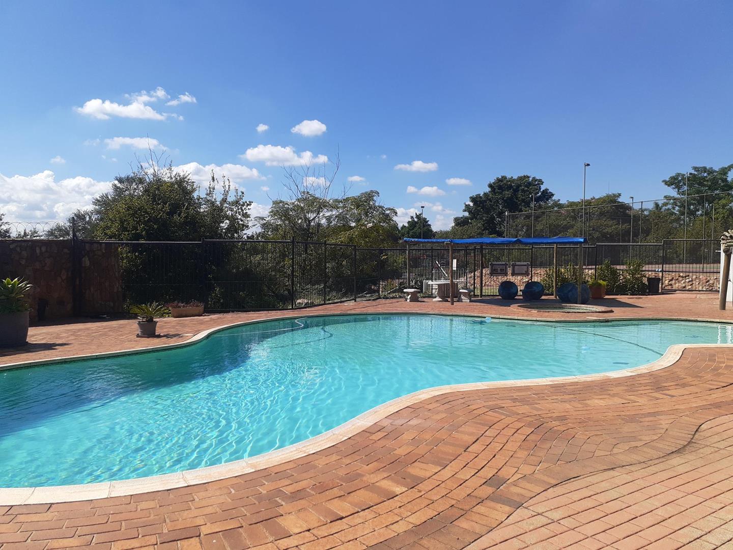 To Let 1 Bedroom Property for Rent in La Montagne Gauteng