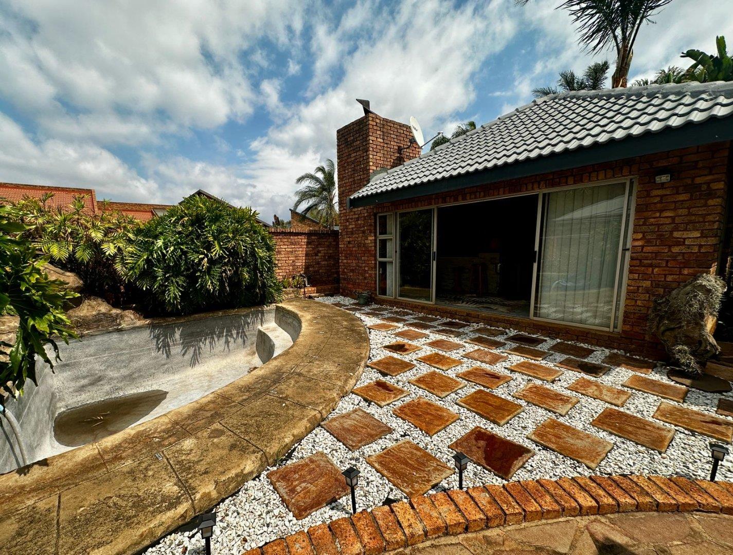 3 Bedroom Property for Sale in Glen Marais Gauteng