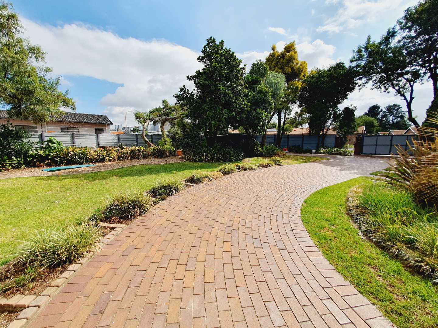 3 Bedroom Property for Sale in Brackenhurst Gauteng