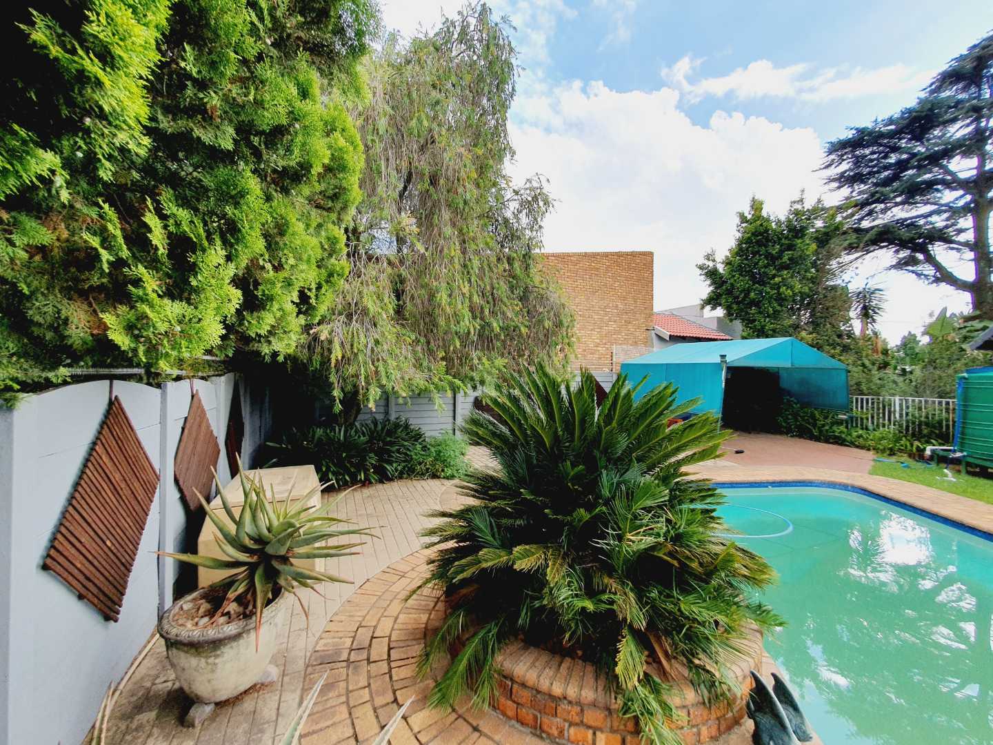 3 Bedroom Property for Sale in Brackenhurst Gauteng