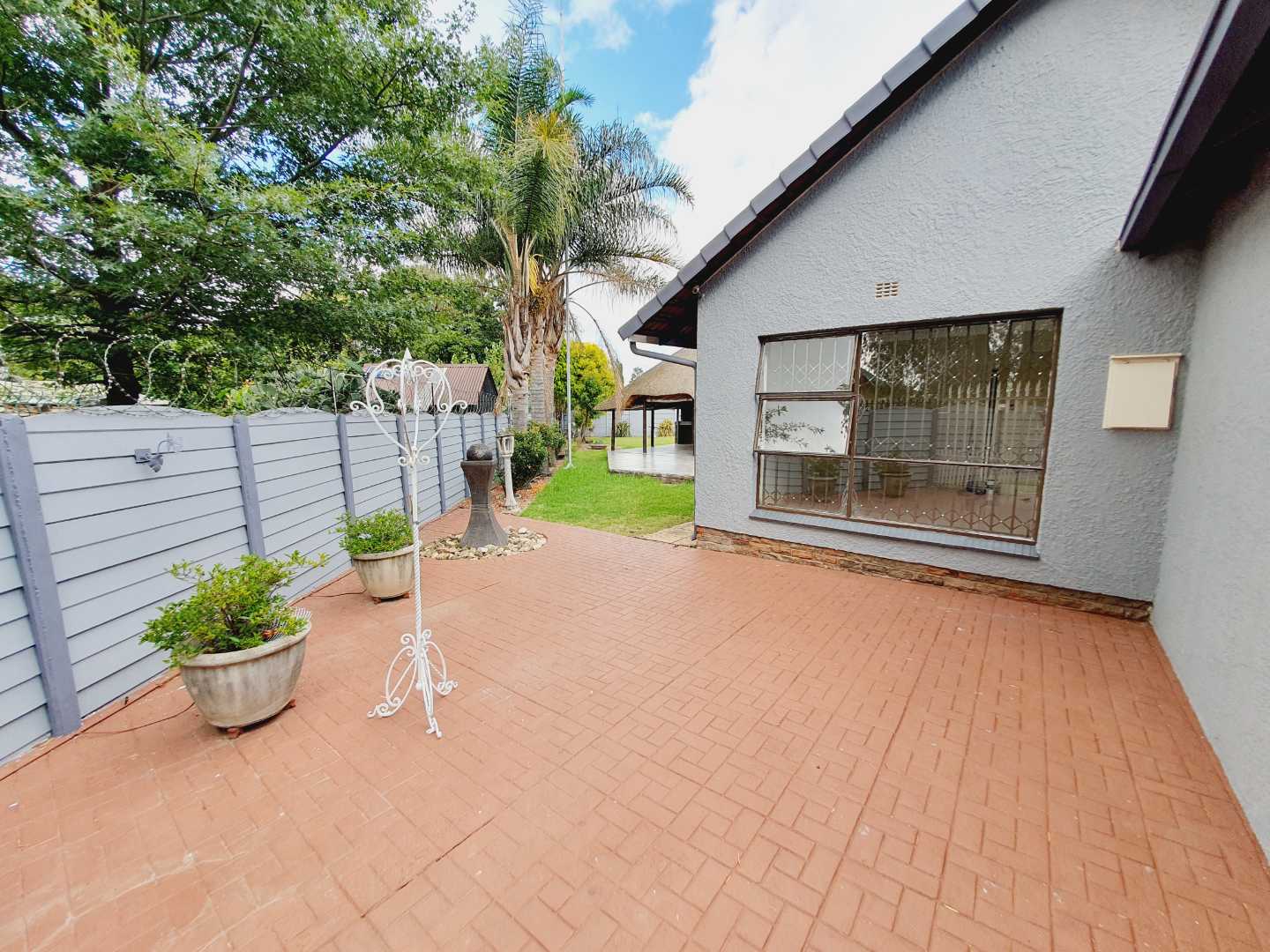 3 Bedroom Property for Sale in Brackenhurst Gauteng