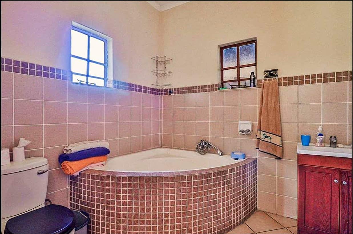 3 Bedroom Property for Sale in Glen Austin Gauteng