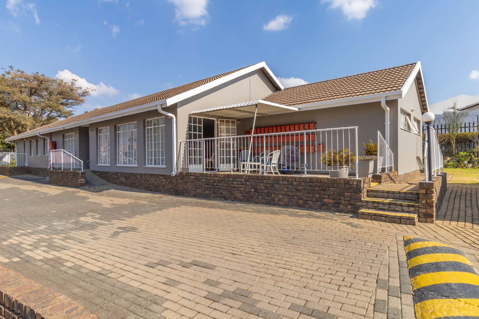 2 Bedroom Property for Sale in Bryanston Gauteng