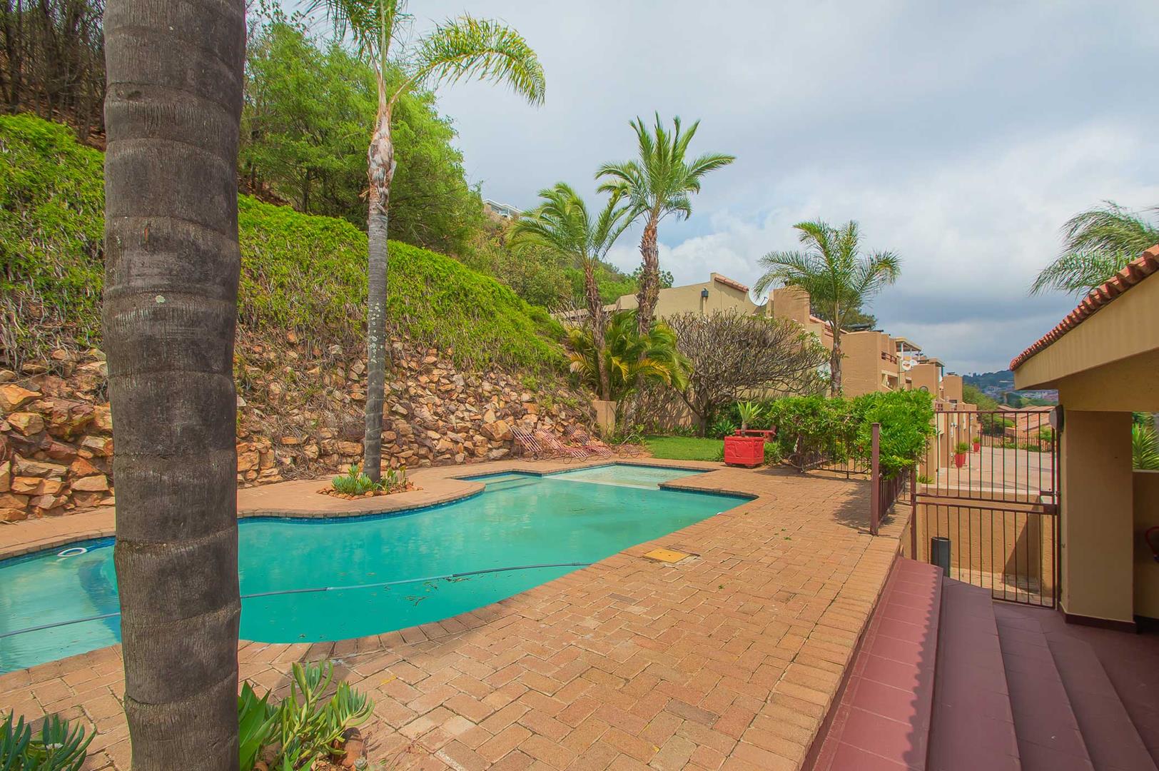 3 Bedroom Property for Sale in Constantia Kloof Gauteng