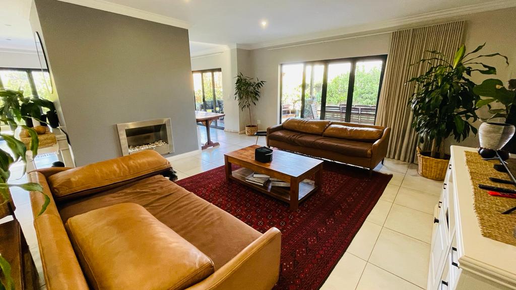 5 Bedroom Property for Sale in Midstream Ridge Gauteng