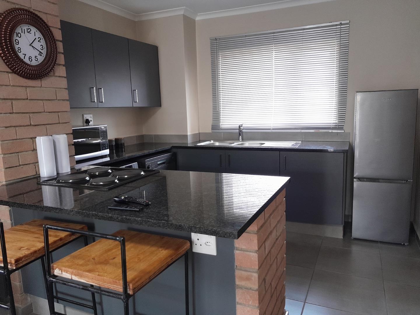 To Let 2 Bedroom Property for Rent in Vorna Valley Gauteng