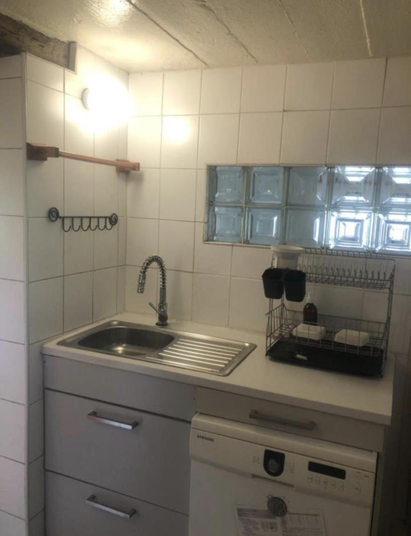 To Let 1 Bedroom Property for Rent in Observatory Gauteng