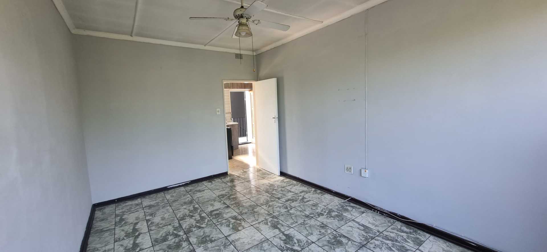 To Let 2 Bedroom Property for Rent in Kenilworth Gauteng