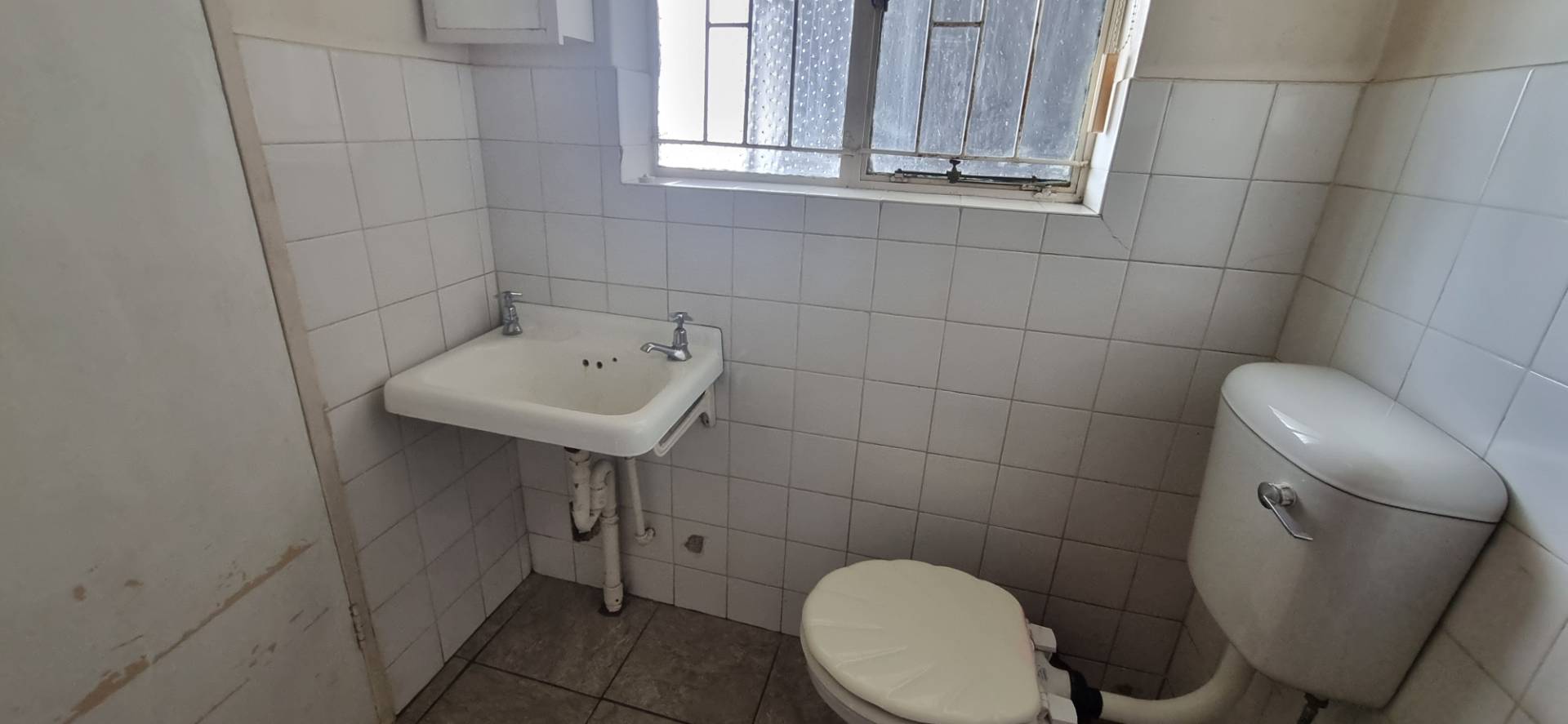 To Let 2 Bedroom Property for Rent in Kenilworth Gauteng