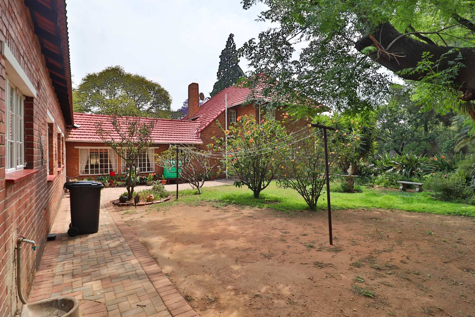 4 Bedroom Property for Sale in Klippoortje Gauteng