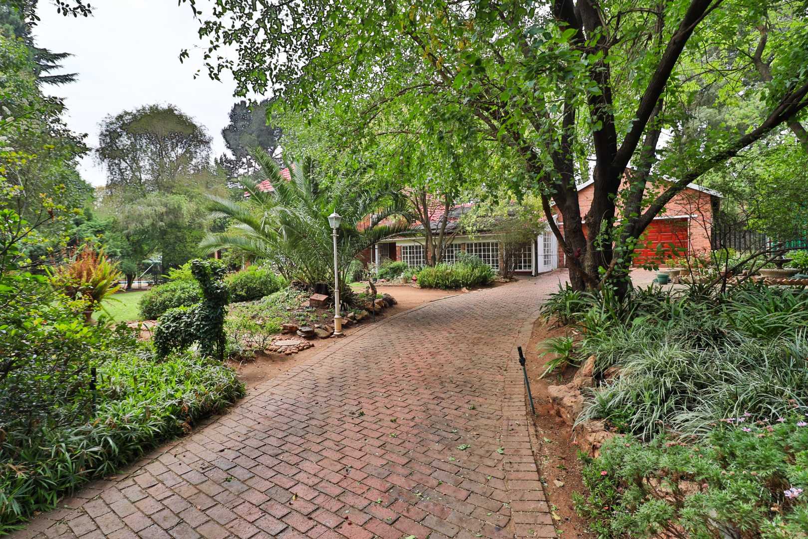 4 Bedroom Property for Sale in Klippoortje Gauteng