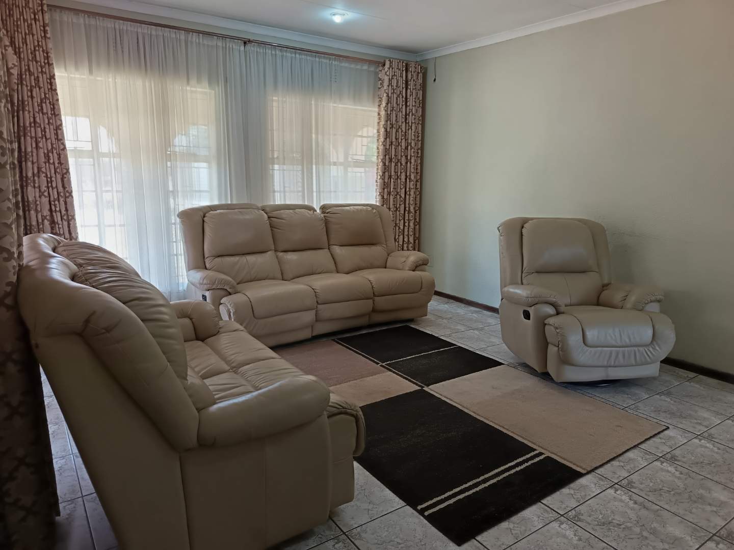 4 Bedroom Property for Sale in Brackendowns Gauteng