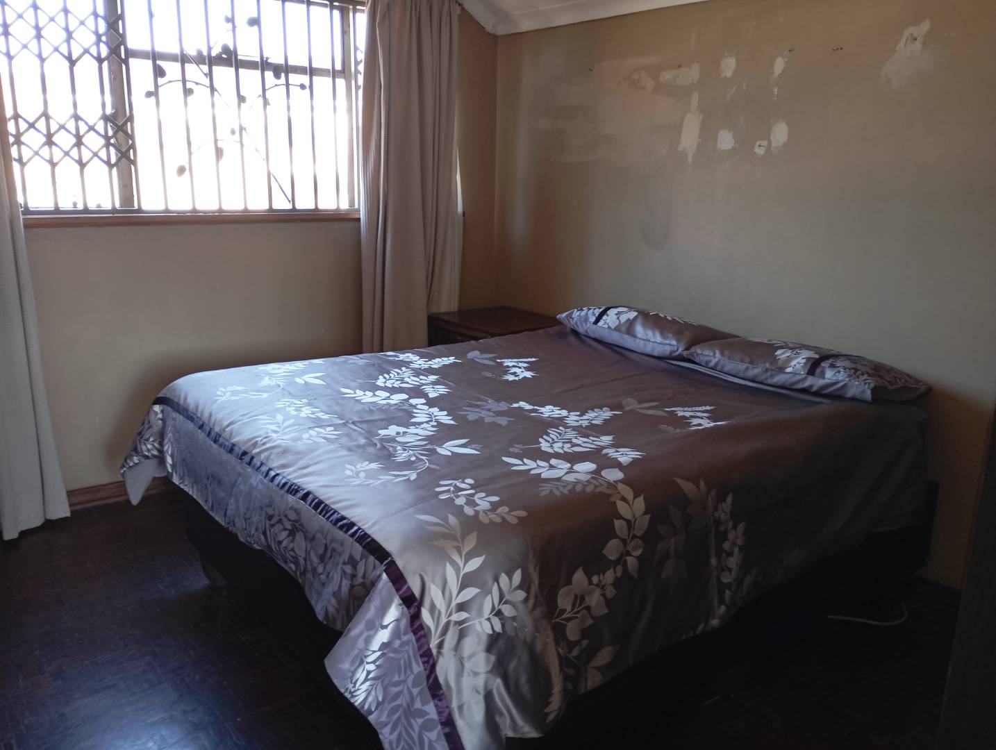 5 Bedroom Property for Sale in Linmeyer Gauteng