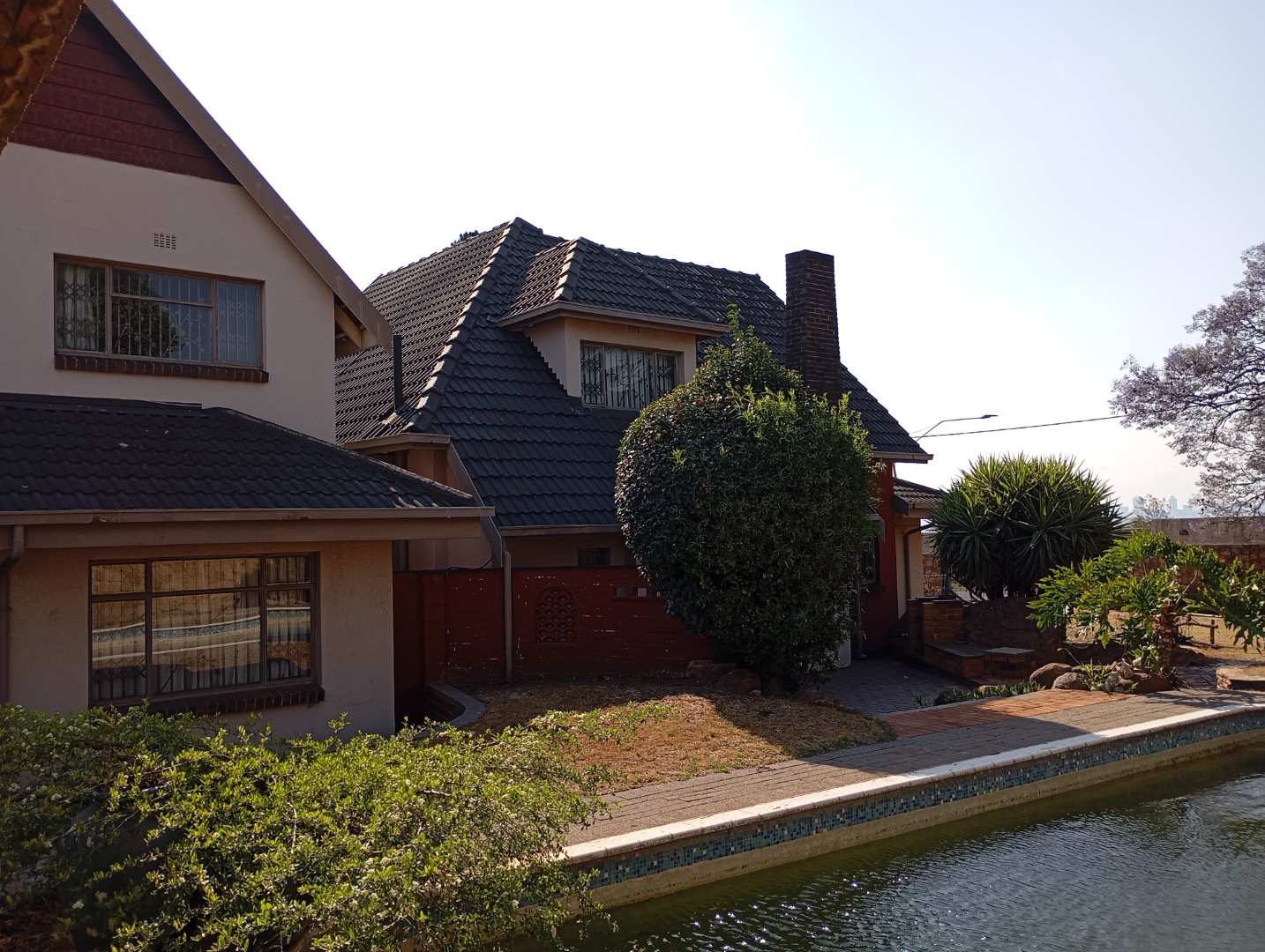 5 Bedroom Property for Sale in Linmeyer Gauteng