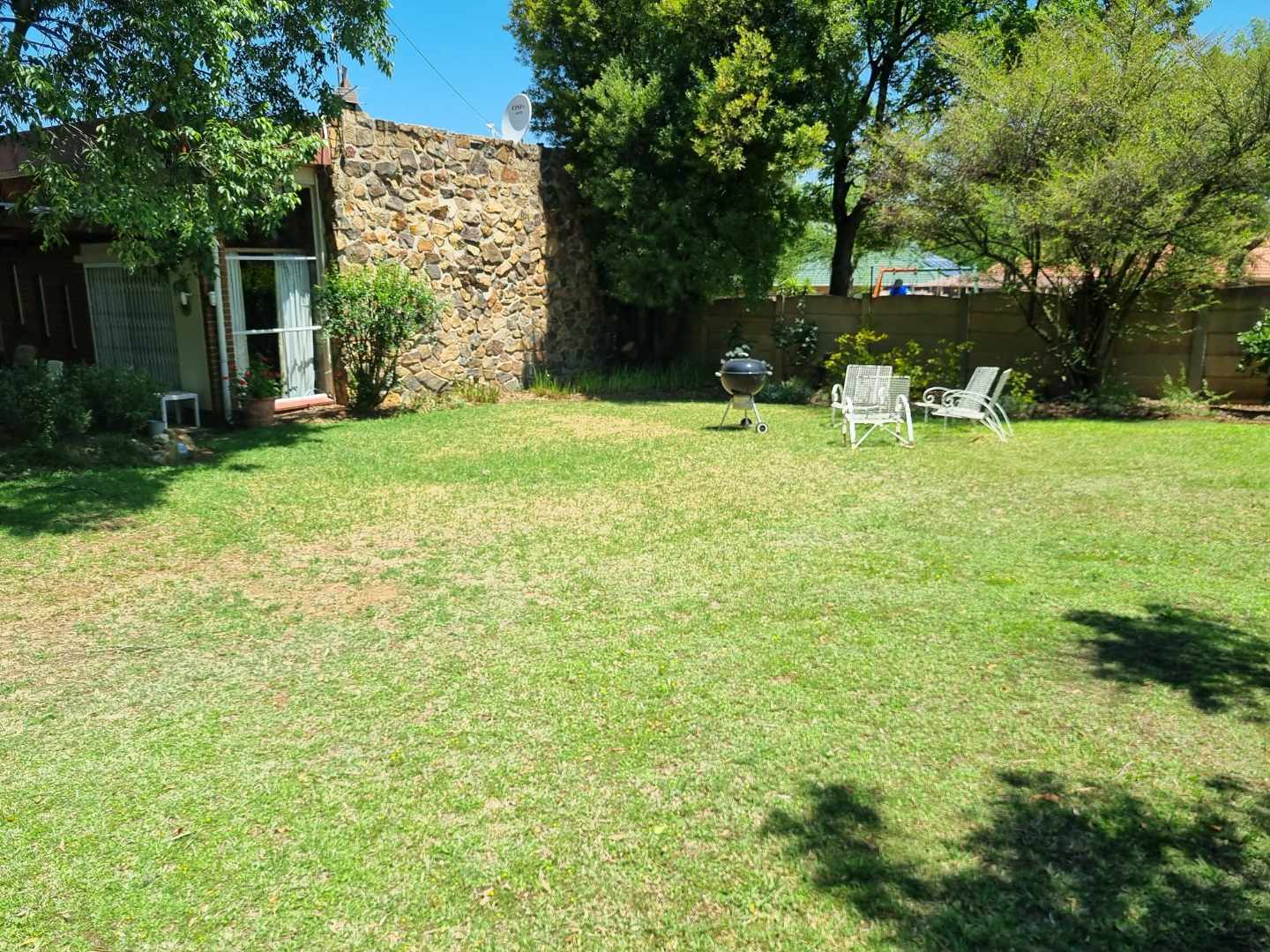 3 Bedroom Property for Sale in Farrarmere Gauteng