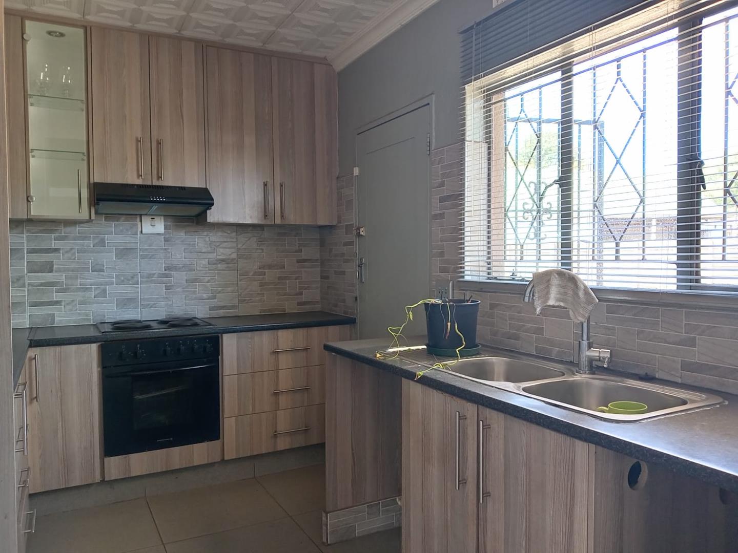 3 Bedroom Property for Sale in Crystal Park Gauteng