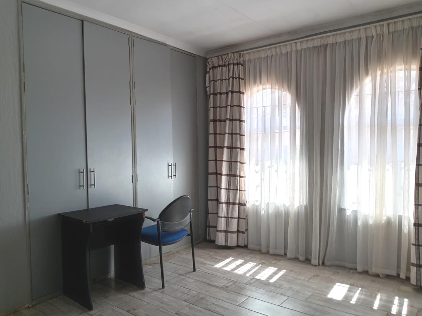 3 Bedroom Property for Sale in Crystal Park Gauteng