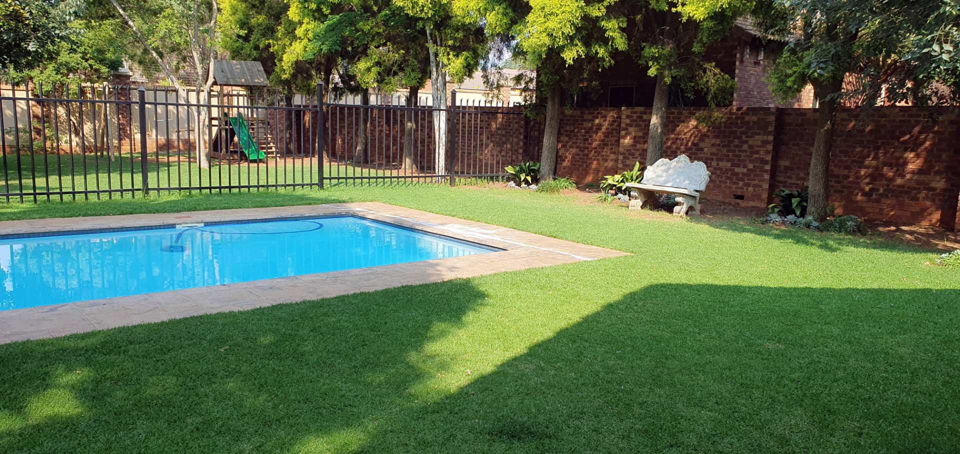 To Let 2 Bedroom Property for Rent in Boardwalk Villas Gauteng