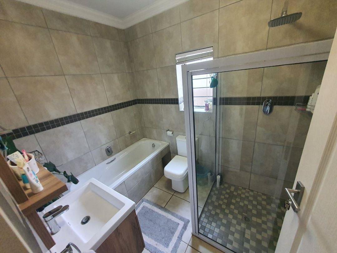 2 Bedroom Property for Sale in Pomona Gauteng