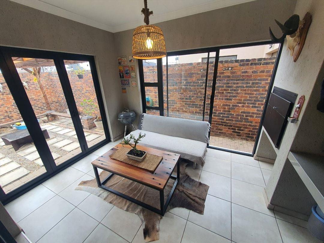 2 Bedroom Property for Sale in Pomona Gauteng