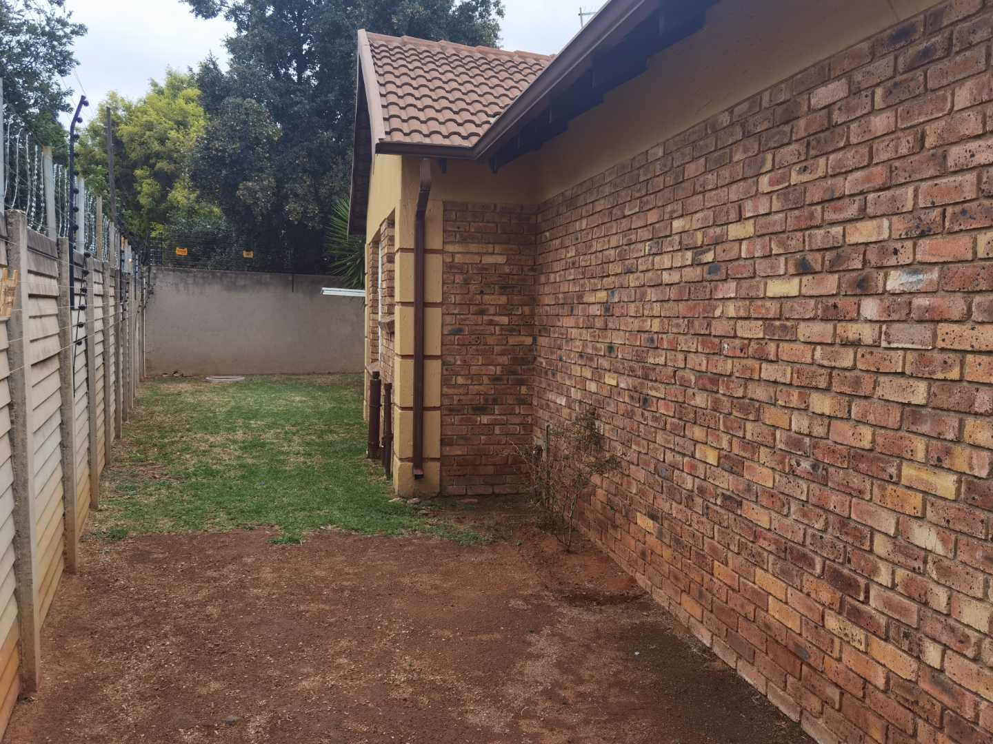 4 Bedroom Property for Sale in Glen Marais Gauteng