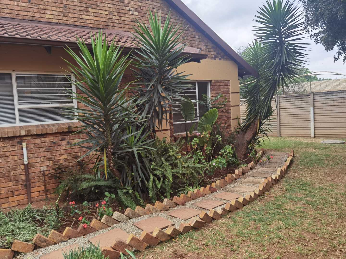 4 Bedroom Property for Sale in Glen Marais Gauteng