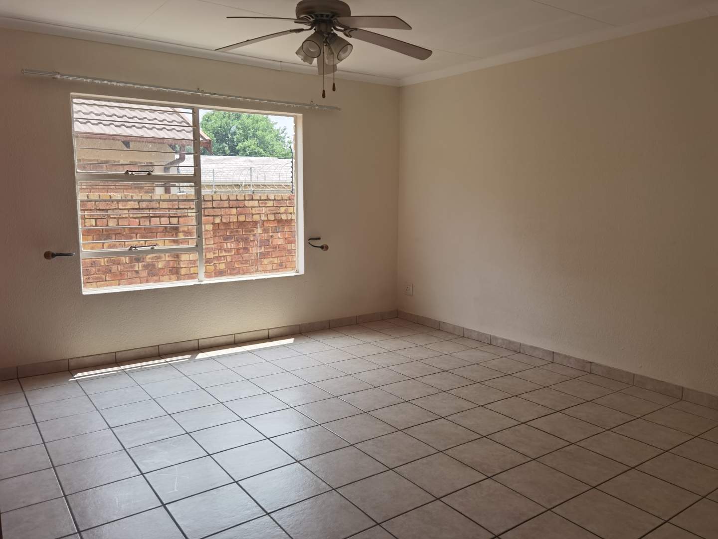 4 Bedroom Property for Sale in Glen Marais Gauteng