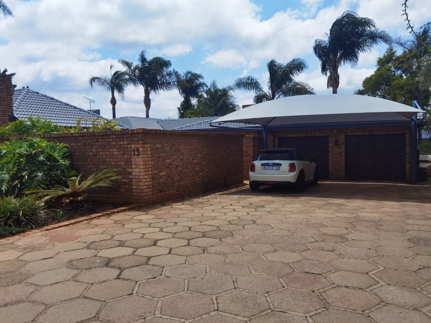 4 Bedroom Property for Sale in Glen Marais Gauteng