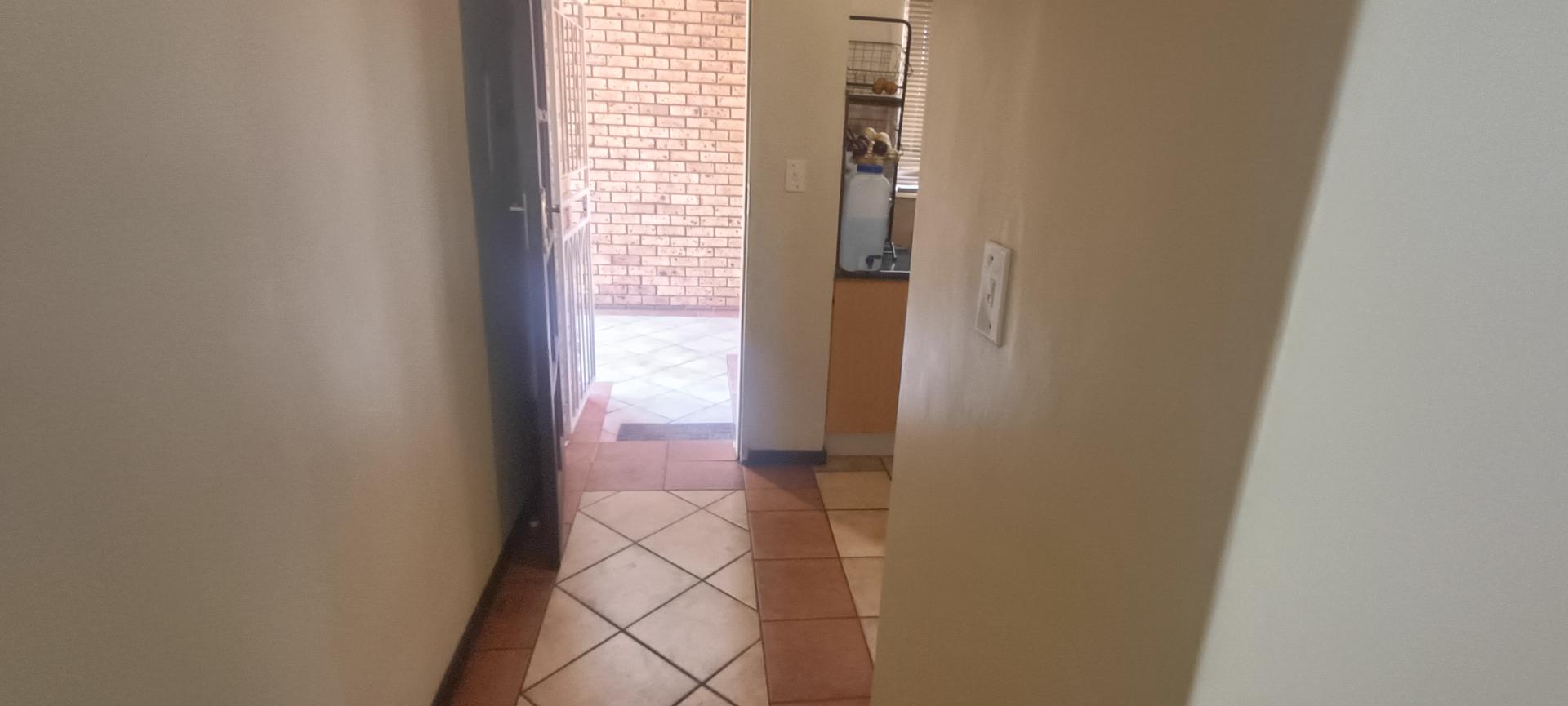 2 Bedroom Property for Sale in Eco Park Gauteng