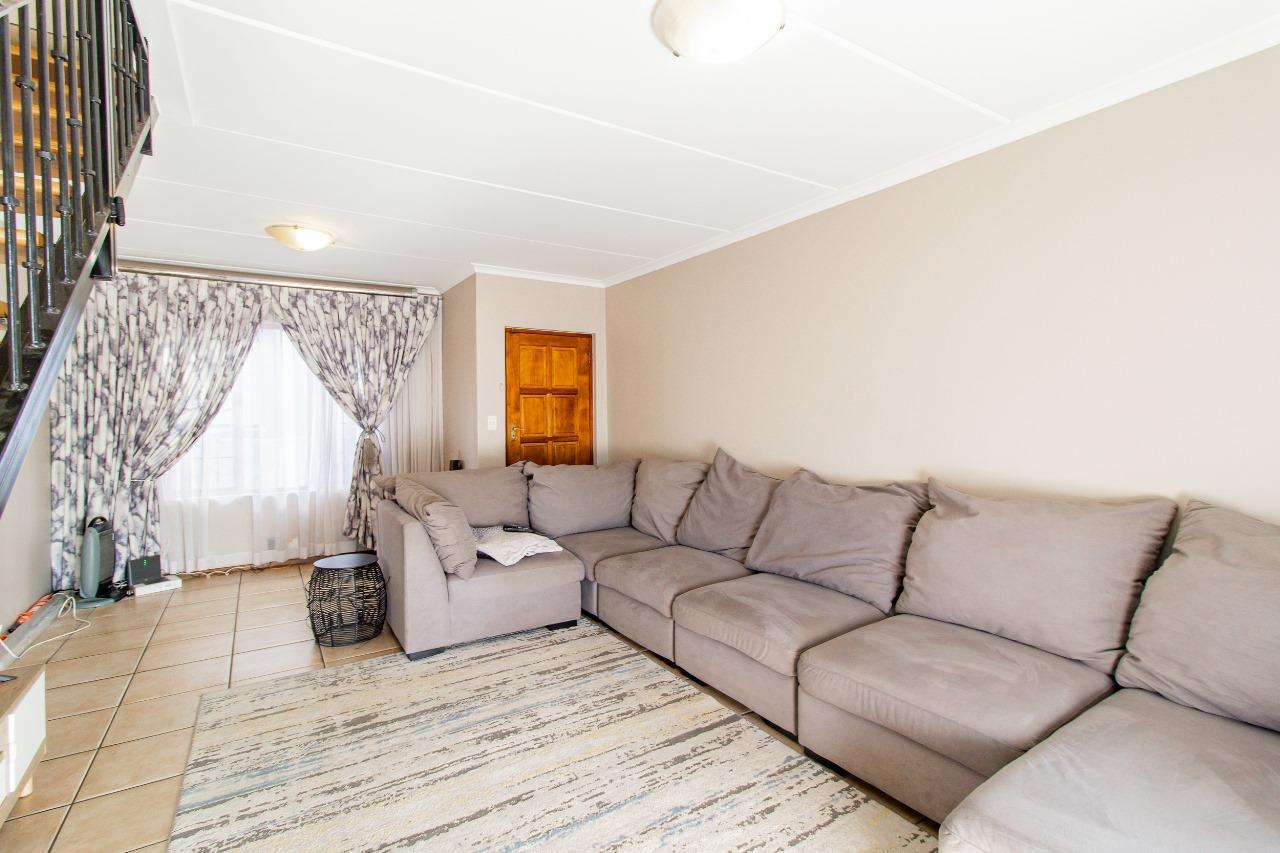 3 Bedroom Property for Sale in Southdowns Gauteng