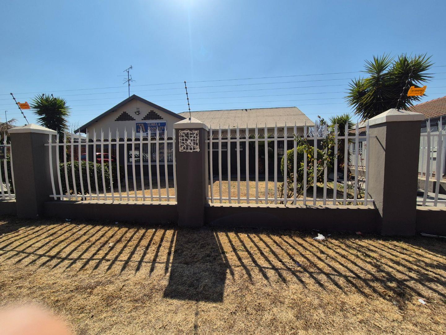 3 Bedroom Property for Sale in New Redruth Gauteng