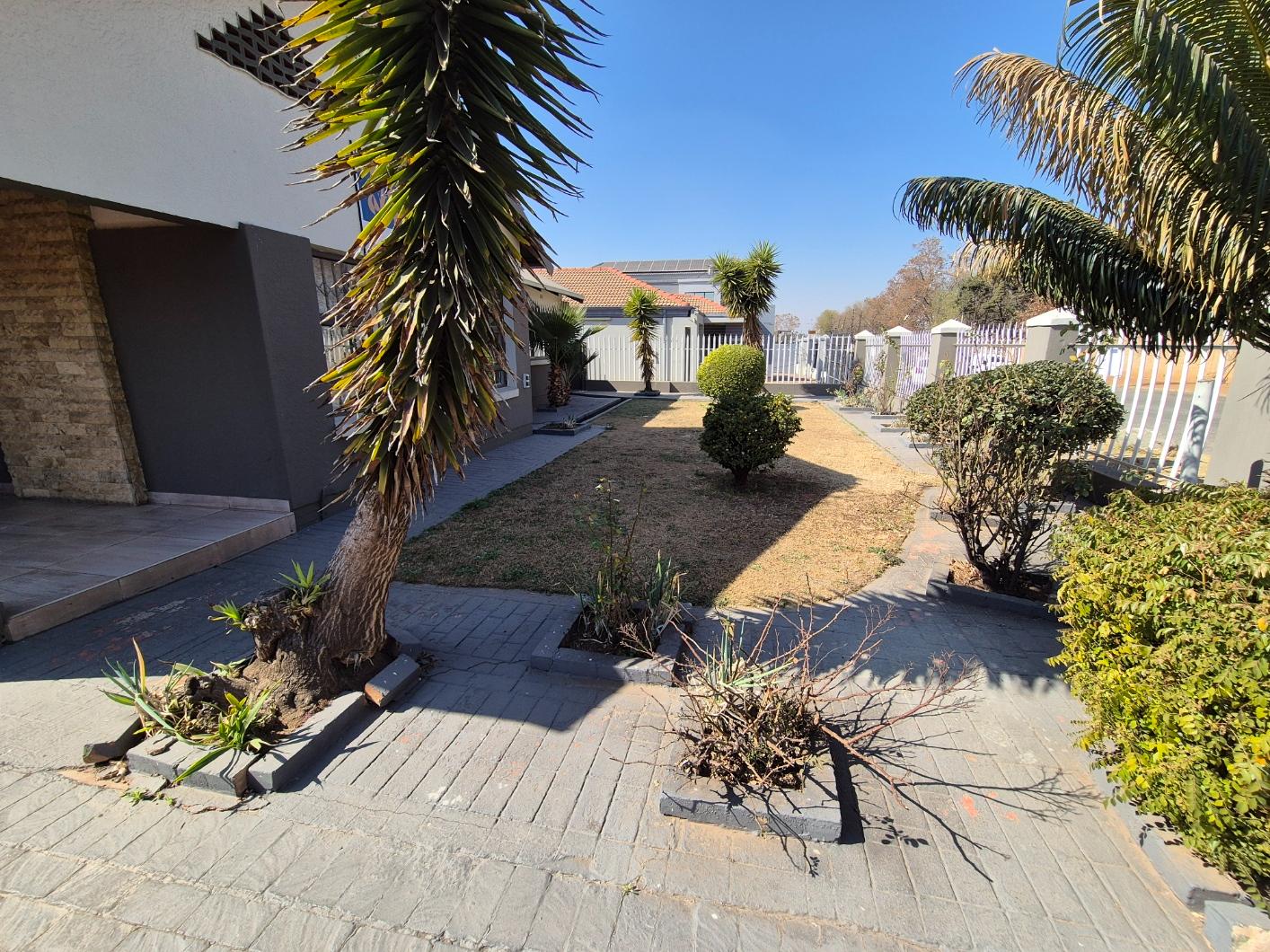 3 Bedroom Property for Sale in New Redruth Gauteng