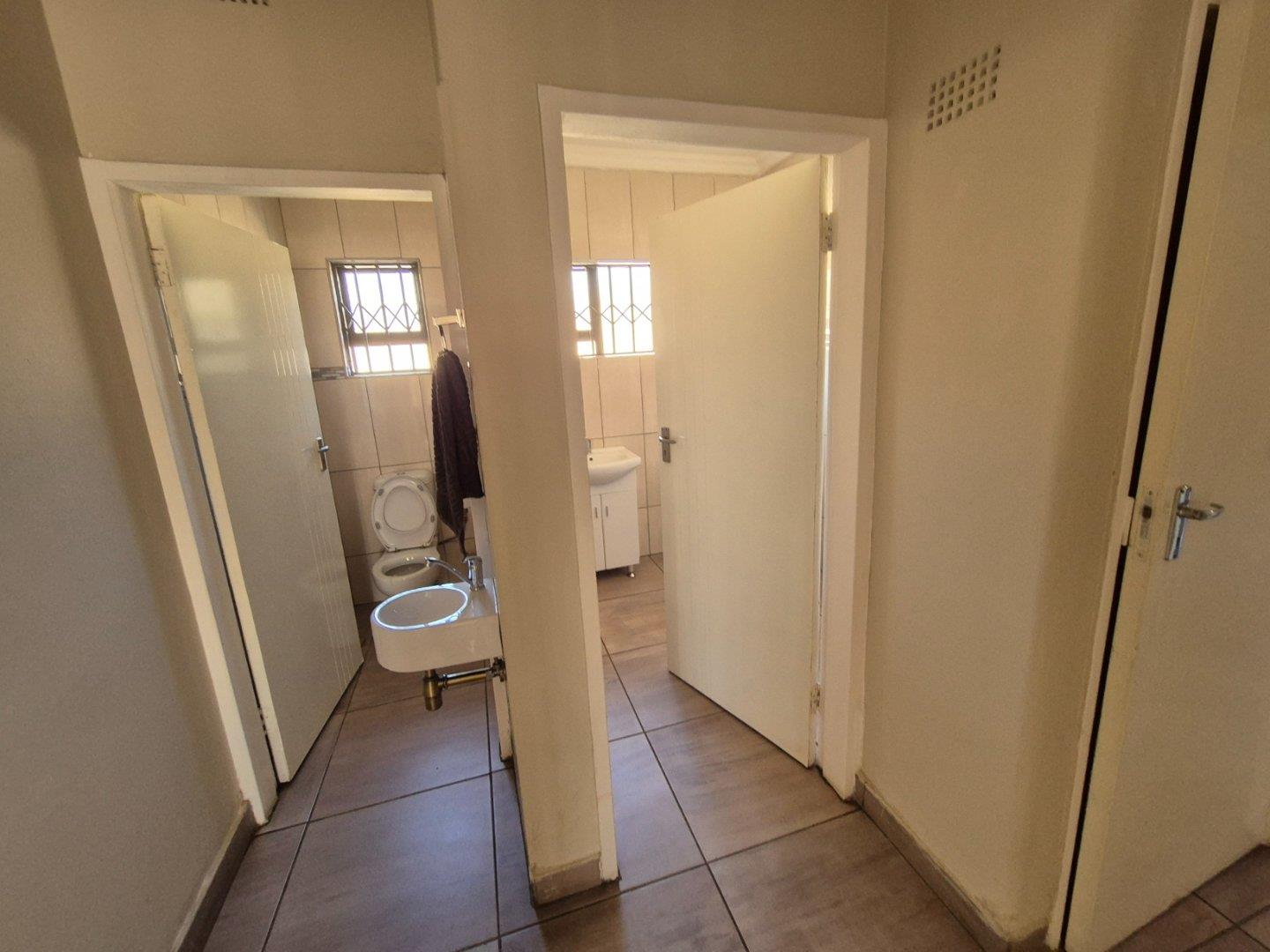 3 Bedroom Property for Sale in New Redruth Gauteng