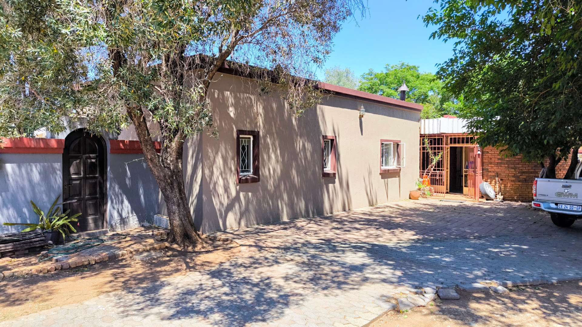 4 Bedroom Property for Sale in Brackenhurst Gauteng