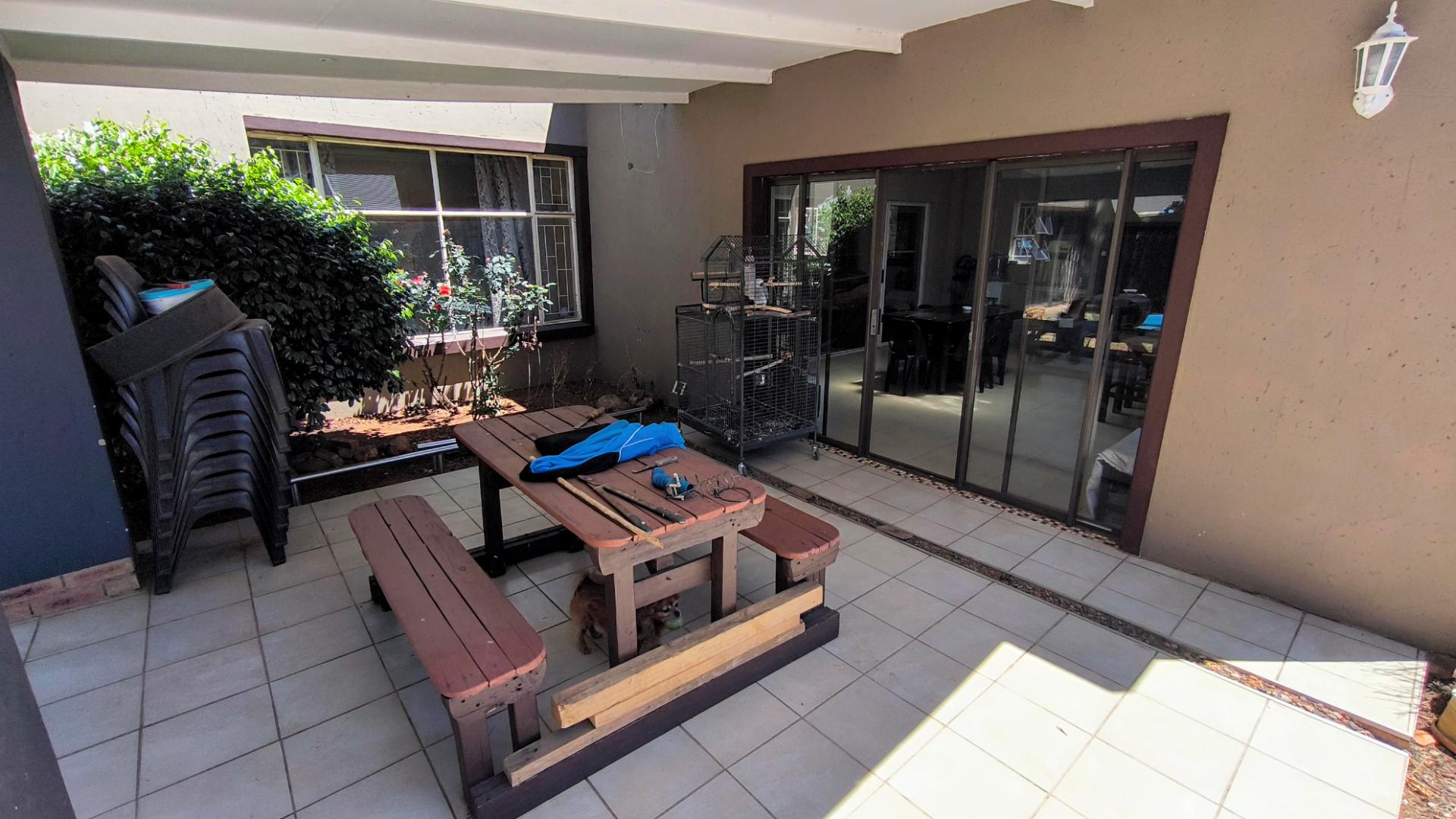 4 Bedroom Property for Sale in Brackenhurst Gauteng