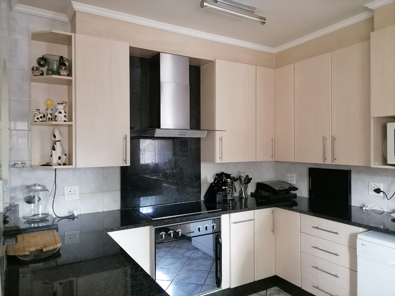 To Let 3 Bedroom Property for Rent in Brackenhurst Gauteng