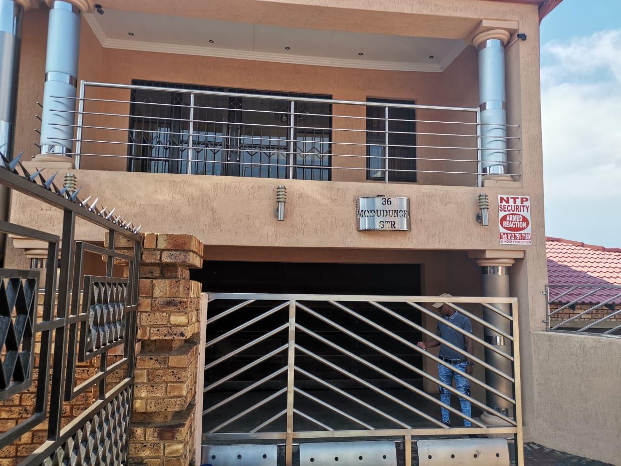 To Let 4 Bedroom Property for Rent in Atteridgeville Gauteng