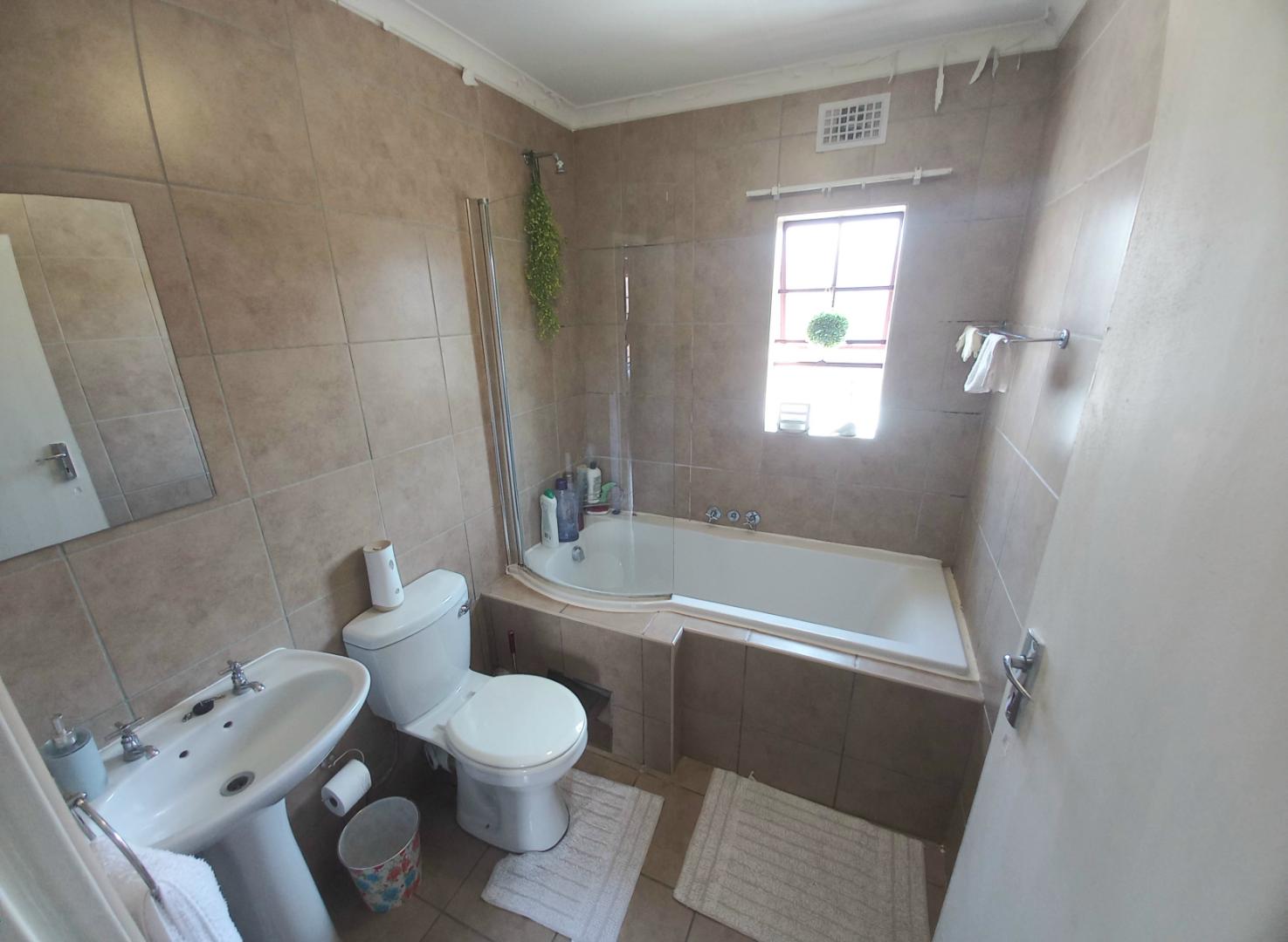 2 Bedroom Property for Sale in Midrand Gauteng