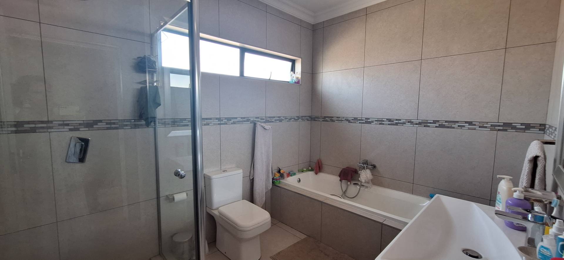 4 Bedroom Property for Sale in Midstream Meadows Gauteng