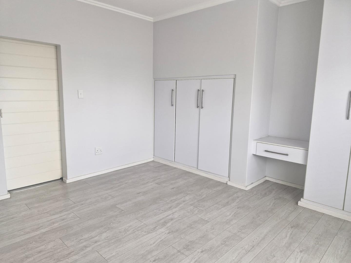 1 Bedroom Property for Sale in Bryanston Gauteng